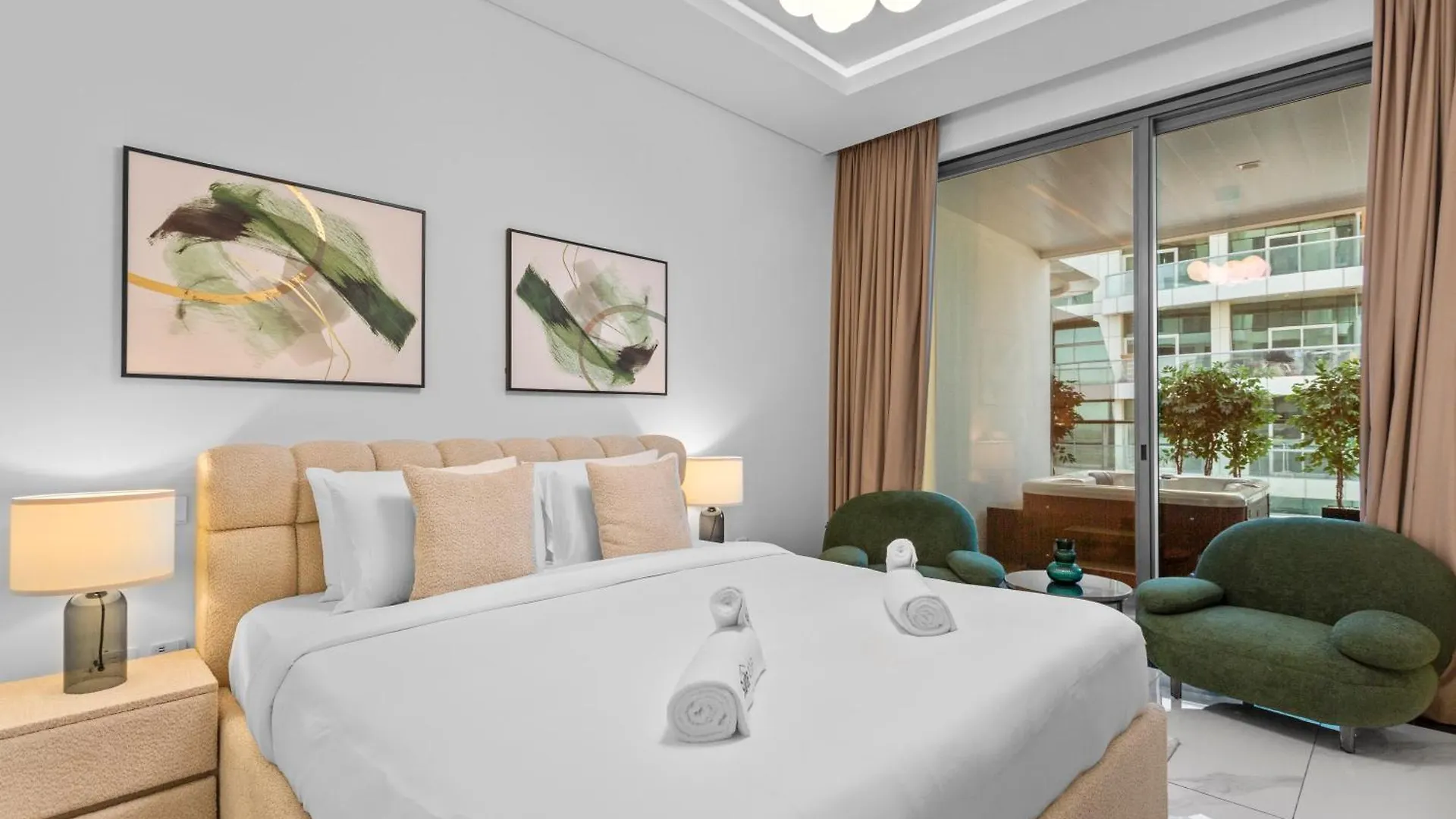 Lush Living With Jacuzzi And Burj Khalifa View Apartment Dubai 0*,